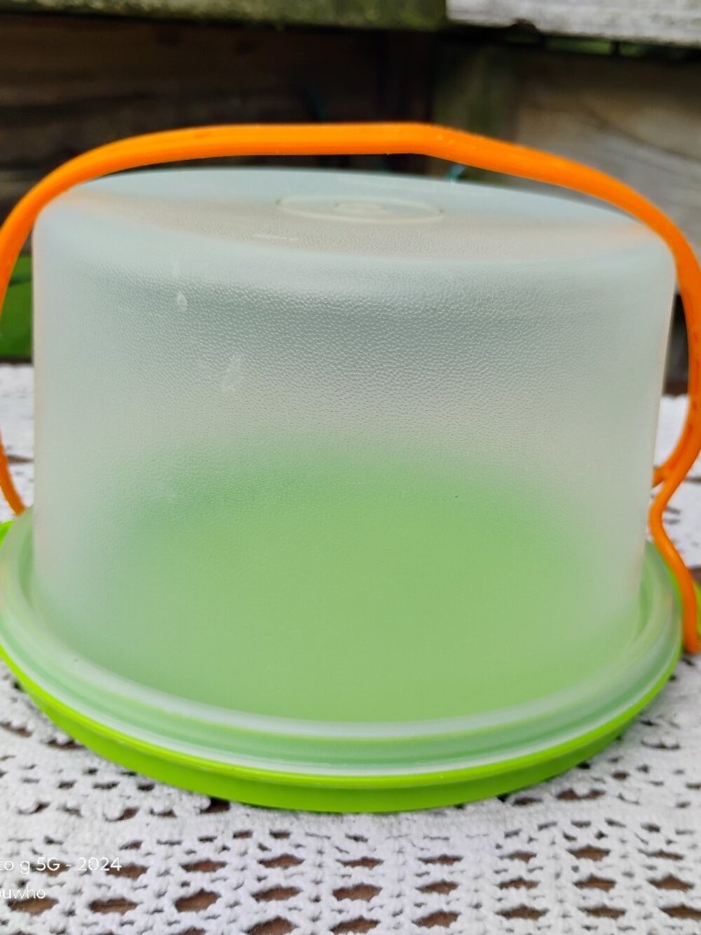 Tupperware Toys Cake Taker mini from play set base lid handle vintage 1980 - 90s